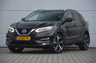 Nissan Qashqai 1.3 DIG-T Tekna 160pk DCT | Trekhaak | Pano |