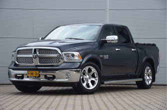 Dodge Ram 1500 5.7 V8 4x4 Crew Cab Laramie | Luchtvering | Diamondback Tonneau |
