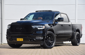 Dodge Ram 1500 5.7 V8 4x4 Crew Cab Longhorn